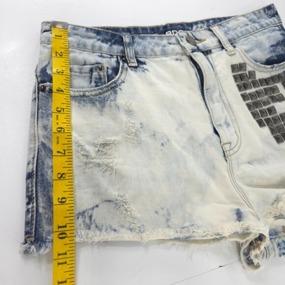 BDG HIGH RISE DREE CHEEKY SHORTS WOMEN'S SIZE 29 W STUDDED VINTAGE WASH *FLAWS* - Picture 14 of 16